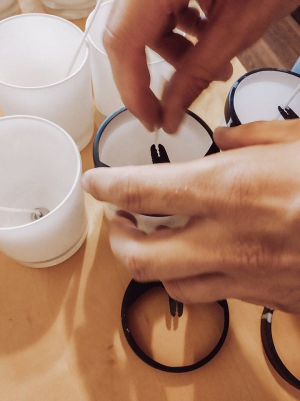 zvakes-J&E-HANDMADE-CANDLES